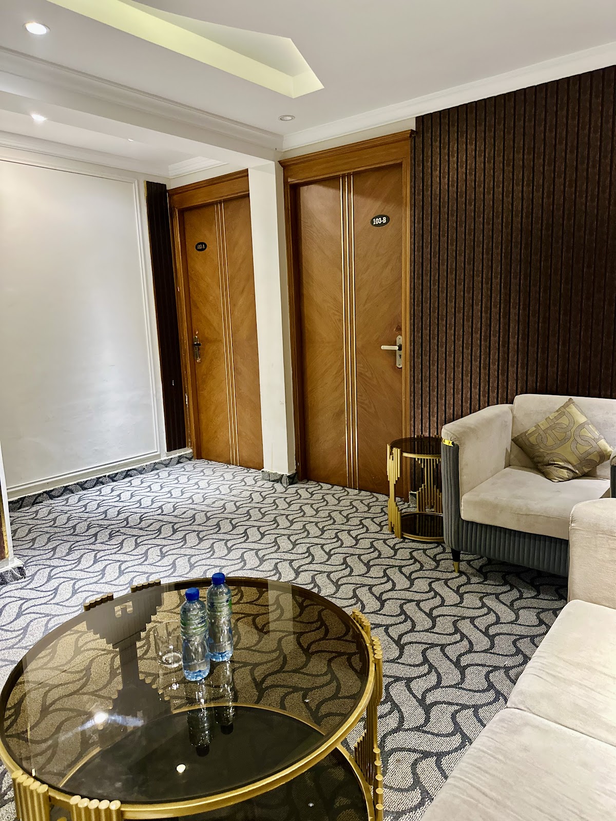 Walnut Hotel Islamabad F-10