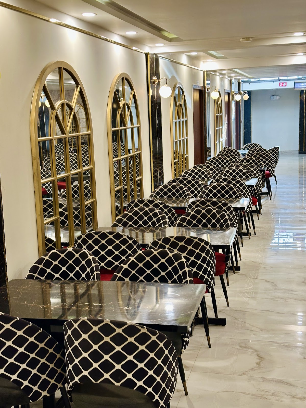 Walnut Hotel Islamabad F-10 — photo 10