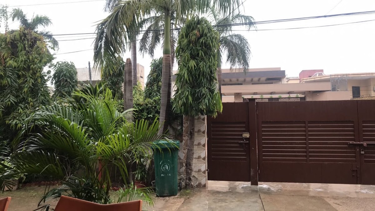 Malik Guest House
