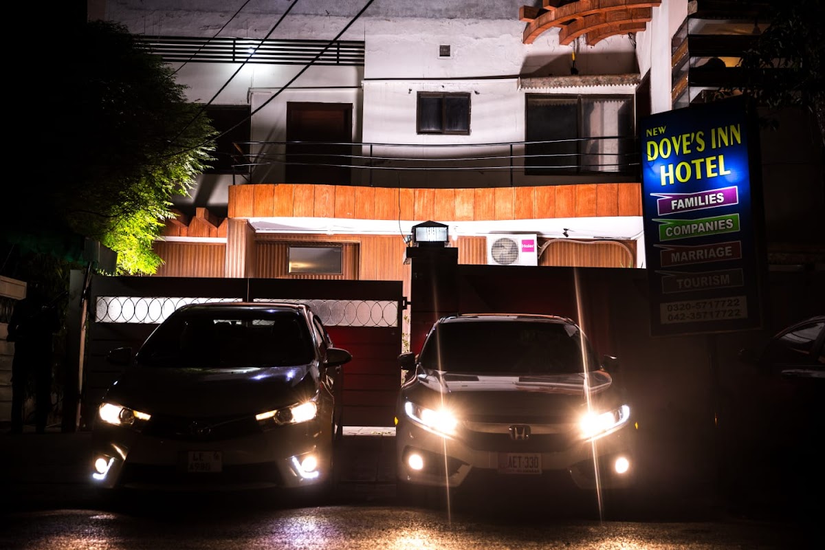 New Chancery Hotel II - coed hostel in Lahore, Punjab