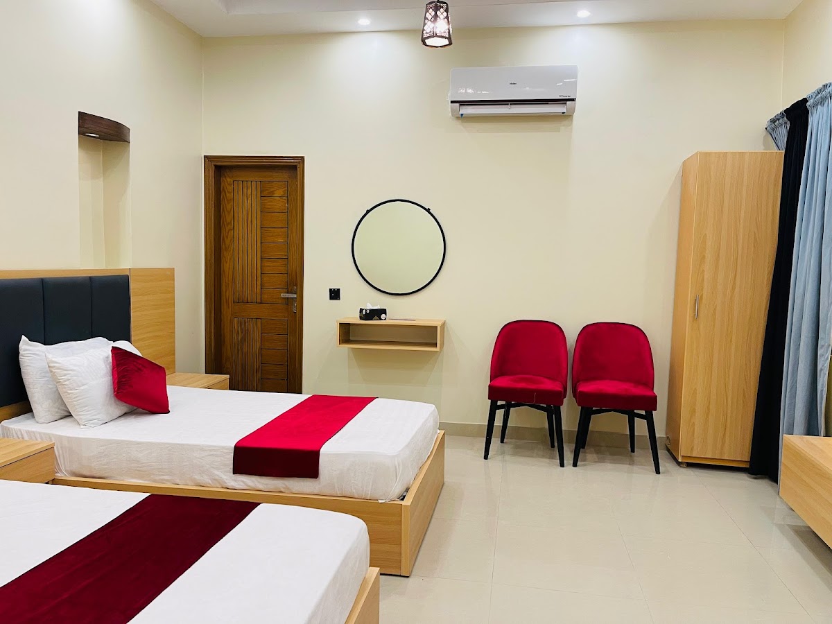 Palace Inn Guest House Karachi - coed hostel in Karachi, Sindh