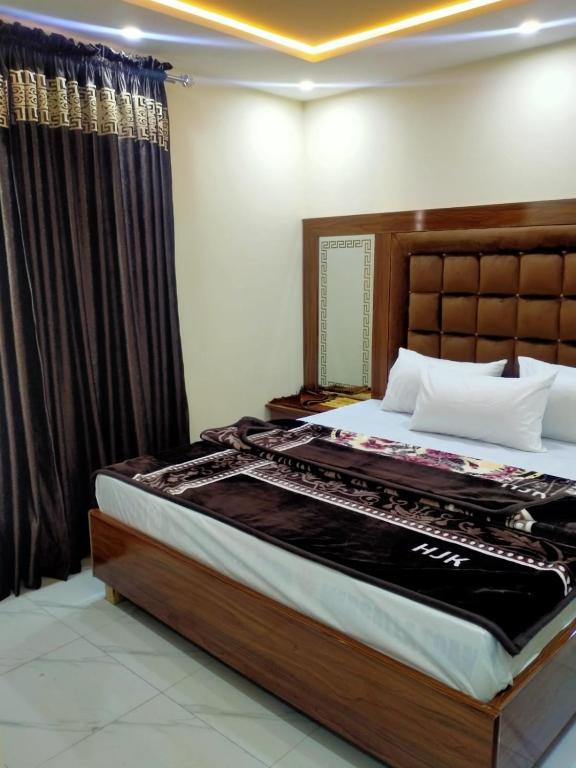 White Rose Guest House Karachi — photo 9