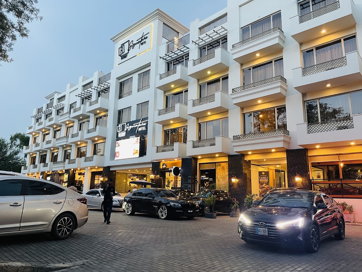 Roomy Signature Hotel — photo 6