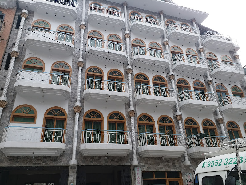 Imran Pearl Hotel Bahrain Swat
