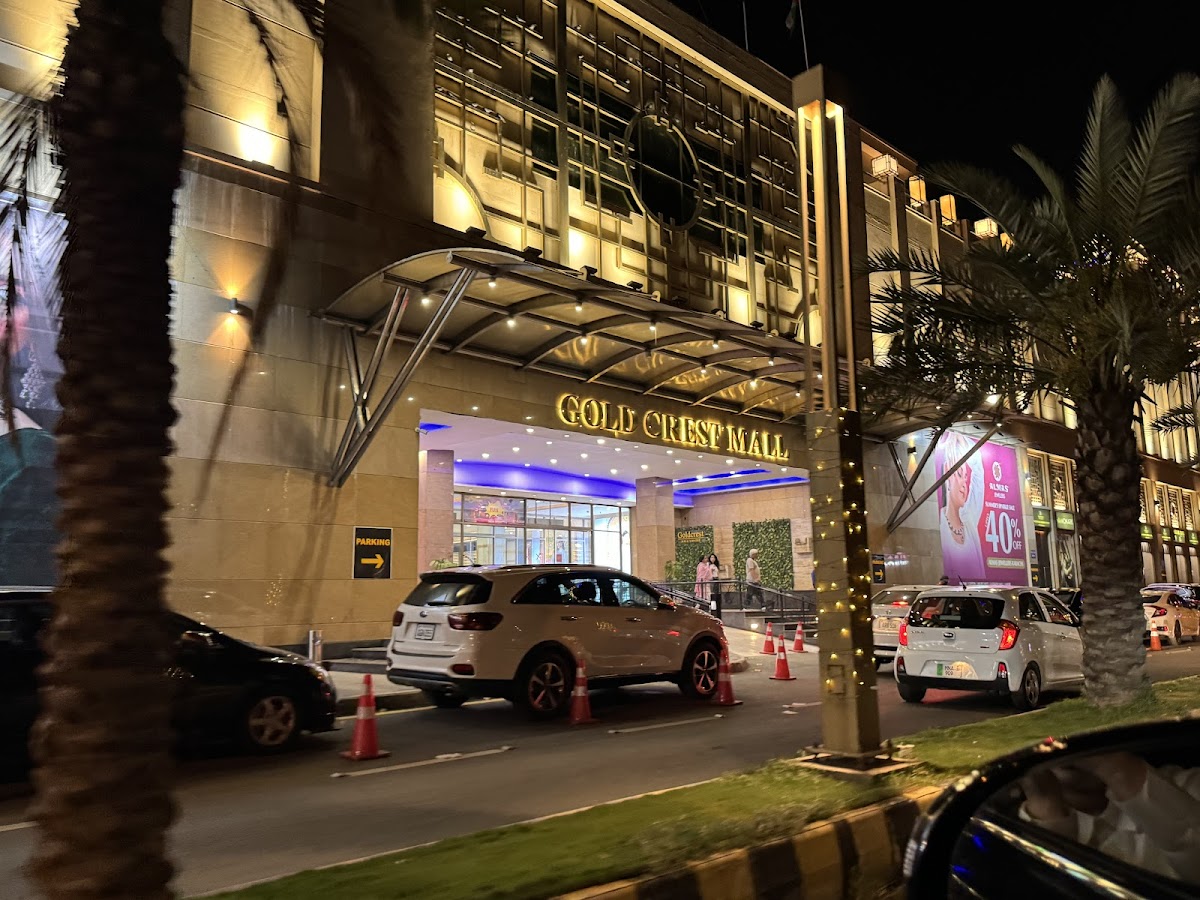 Gold Crest Luxury Hotel Apartments DHA Phase 4 Lahore - coed hostel in Lahore, Punjab