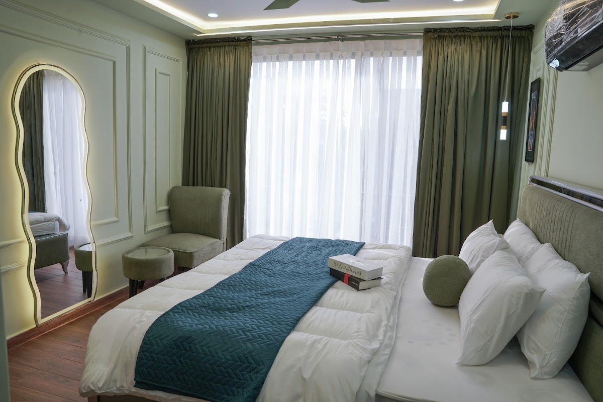 Griffin Hotel Apartments Bahria town Lahore — photo 8