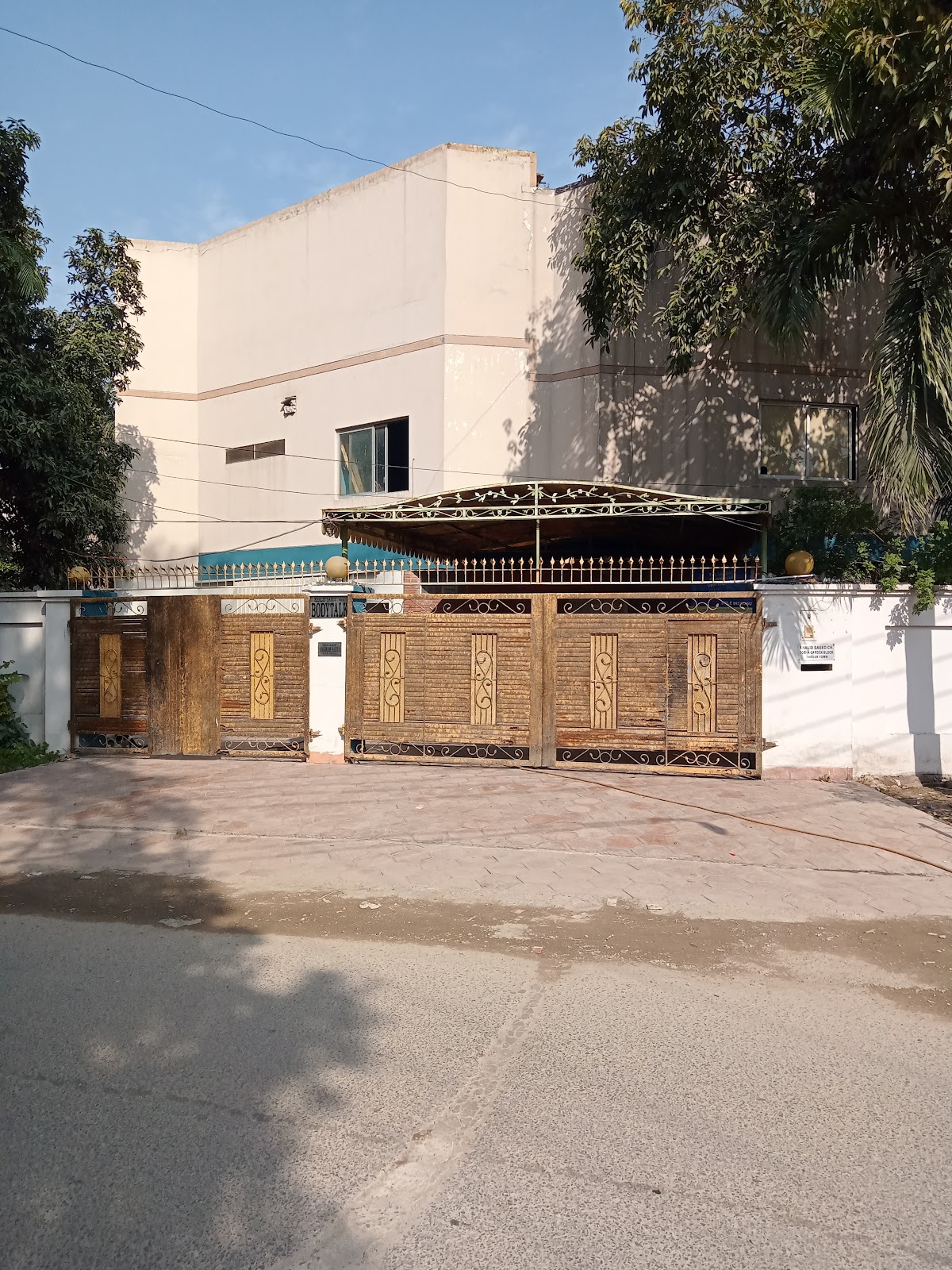 Fahad Girls Hostel
