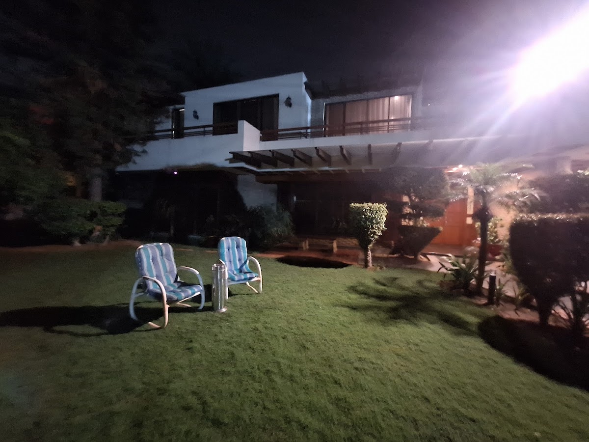 Fatima Group Guest House, Cantt, Lahore - coed hostel in Lahore, Punjab