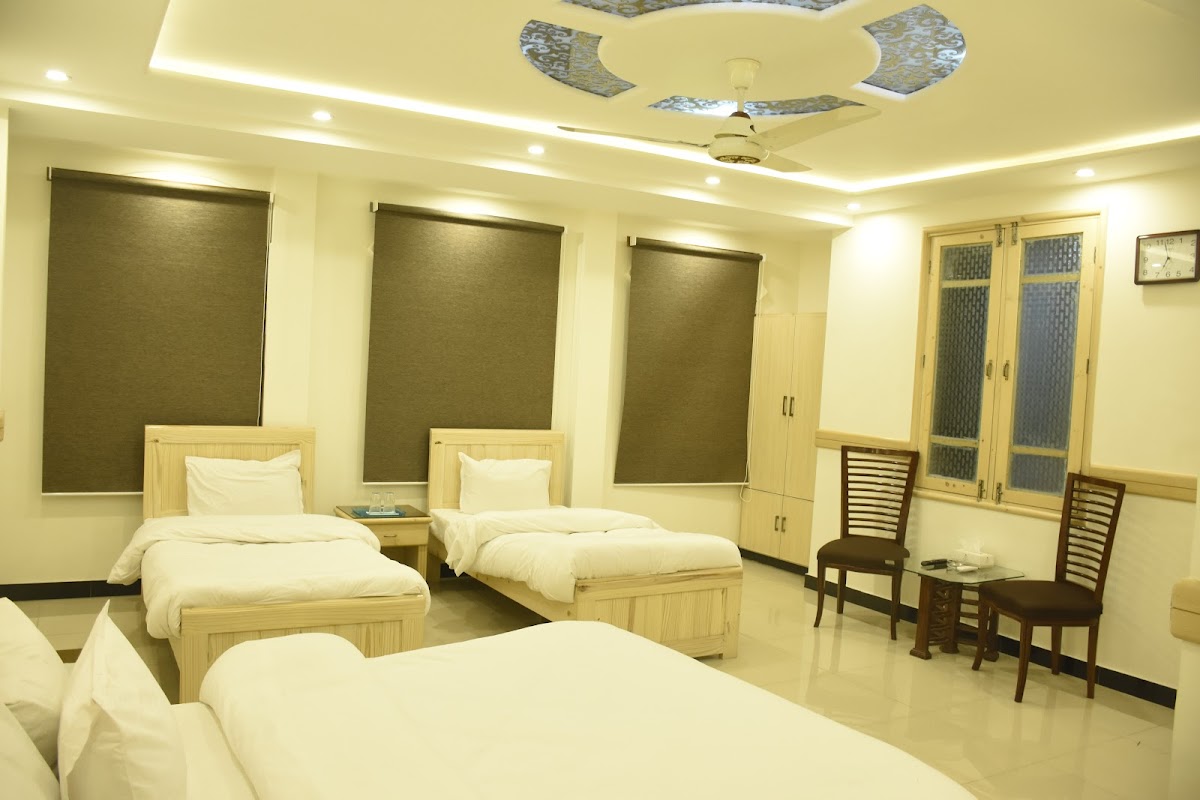 Royal Inn Hotel — photo 8