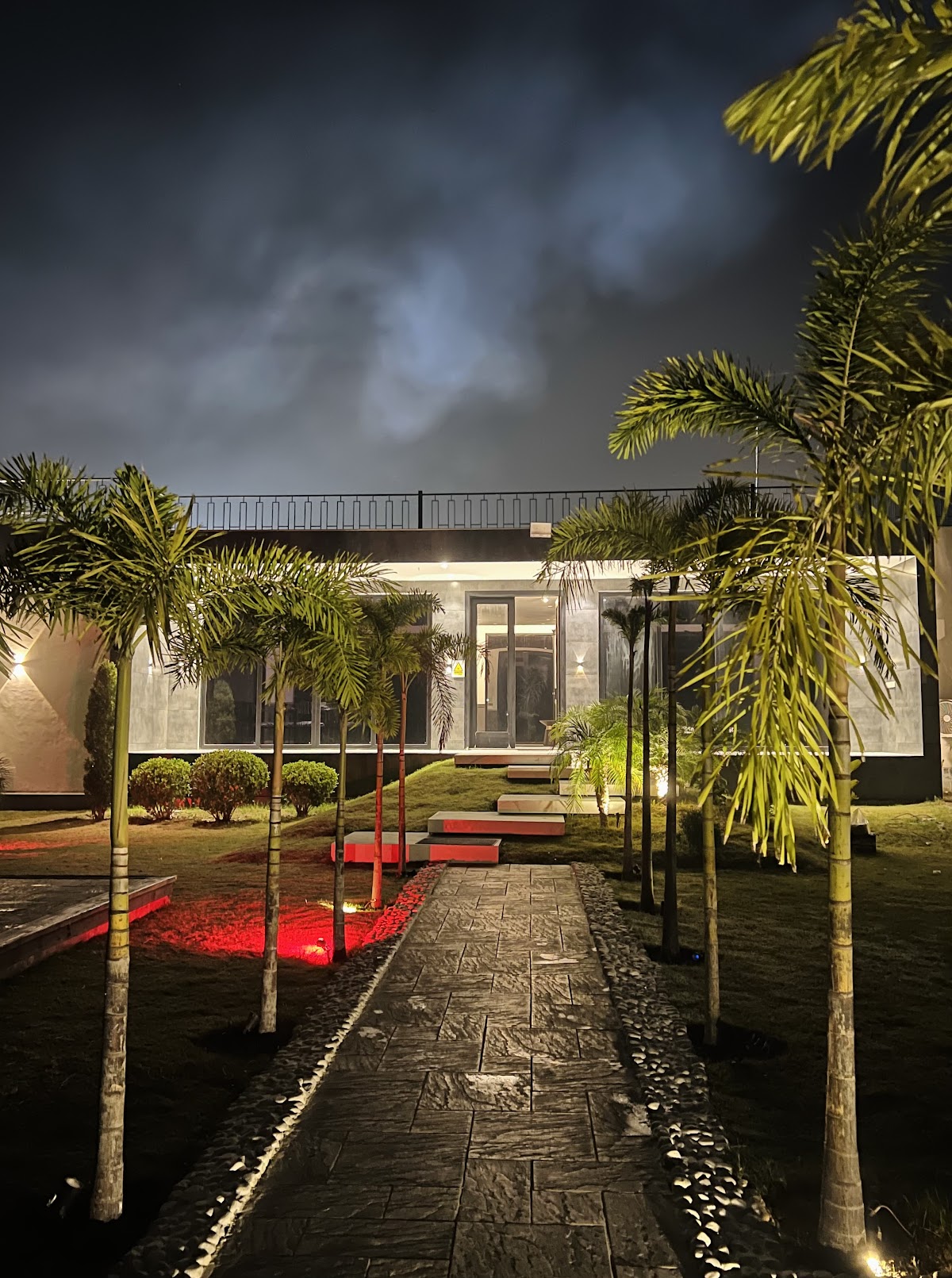 The Lake View Farm Faisalabad - coed hostel in Faisalabad, Punjab