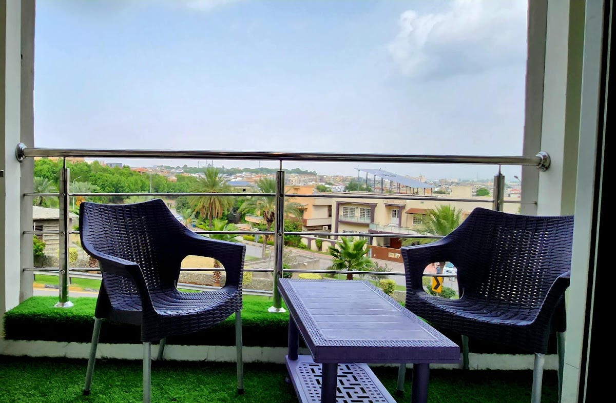 Lavish Hotel.. — photo 8