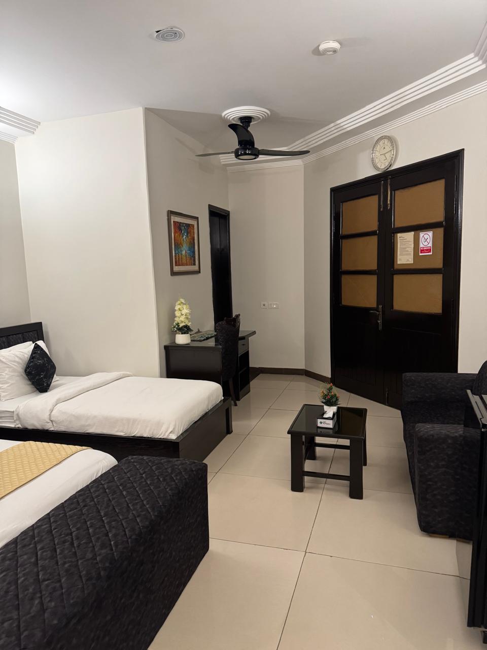 Hotel Elegance 1 — photo 8