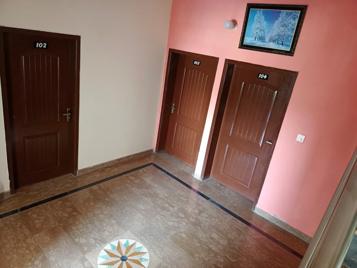 OYO Second Home Family Hotel — photo 6