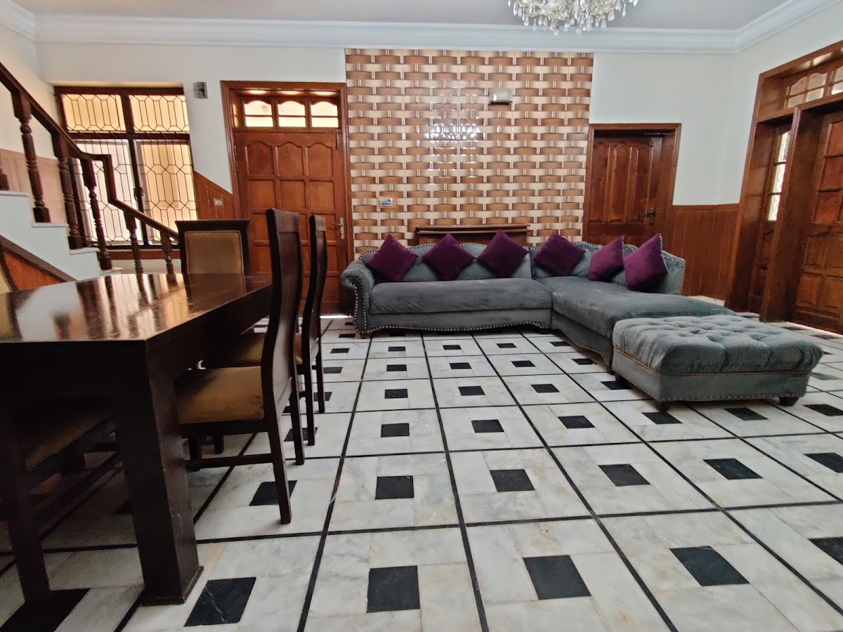 Maheen villa girls hostel — photo 10