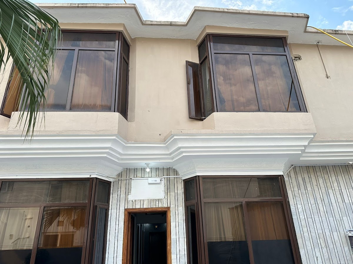 Bait ul hareem girls hostel F-8/3 11c - girls hostel in Islamabad, Capital Territory