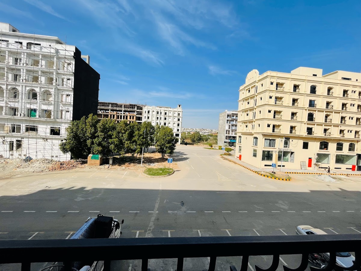 Paradise Service Apartments - coed hostel in Islamabad, Capital Territory