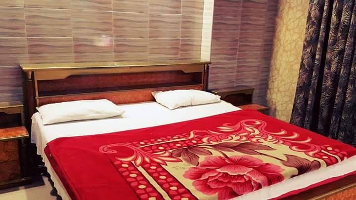Hotel Alpine Lahore