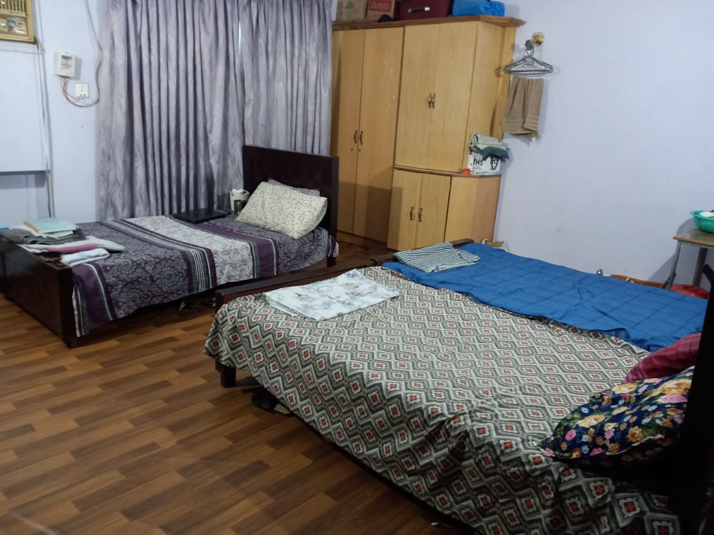 Ayat Girls Hostel (House No. 211)
