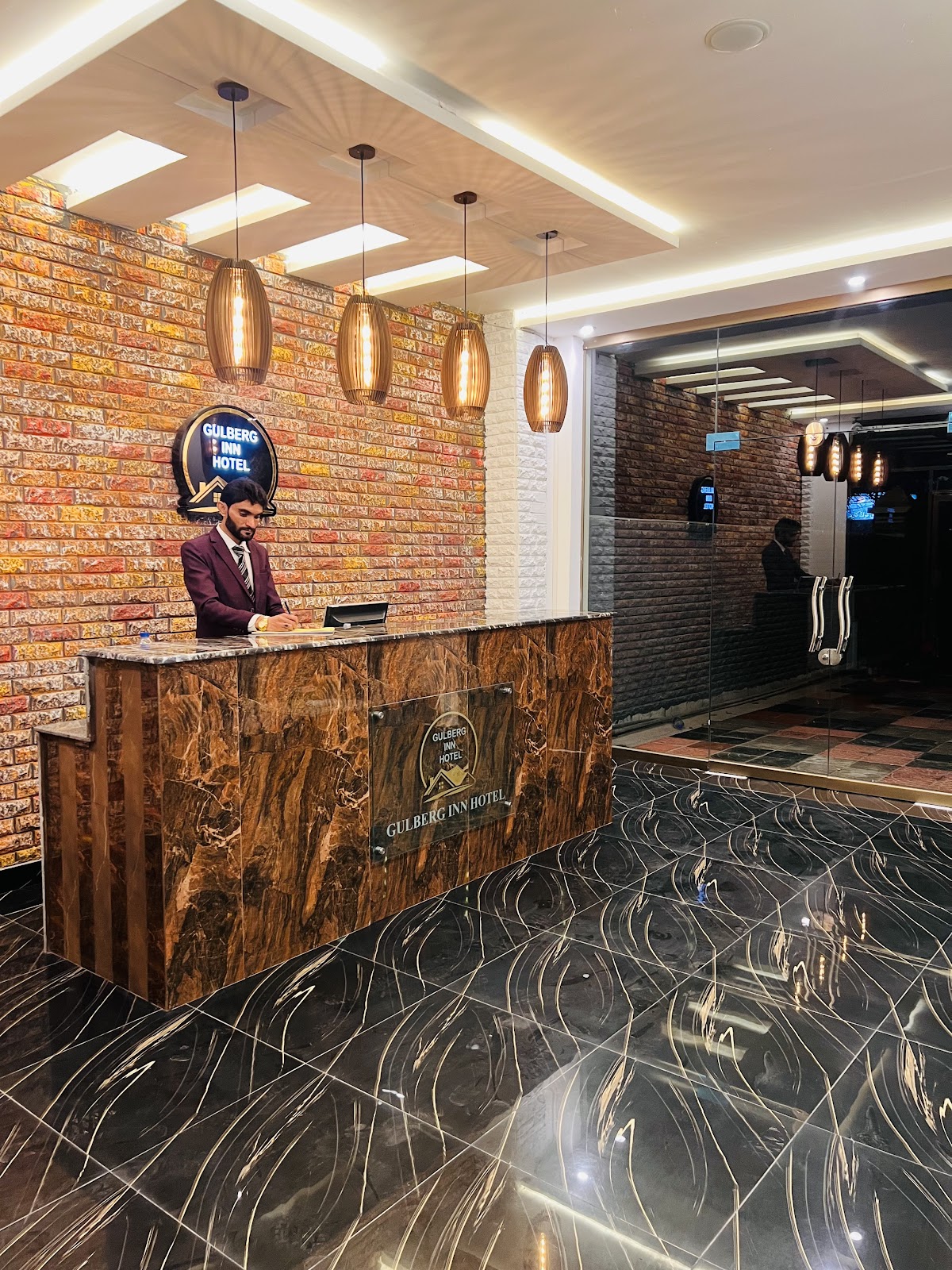 Gulberg Inn Hotel — photo 9