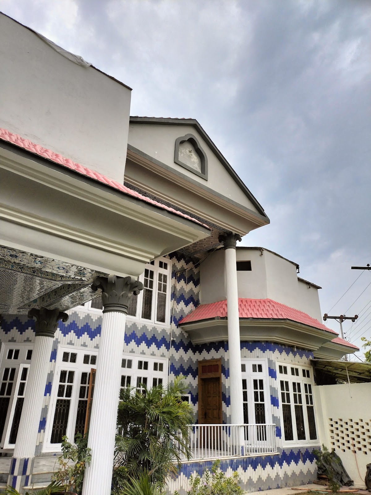 Shahi Palace Guest House