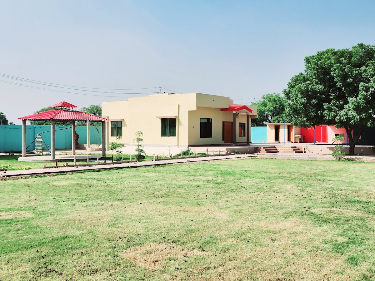 Ziarat Farmhouse and Resort - coed hostel in Karachi, Sindh