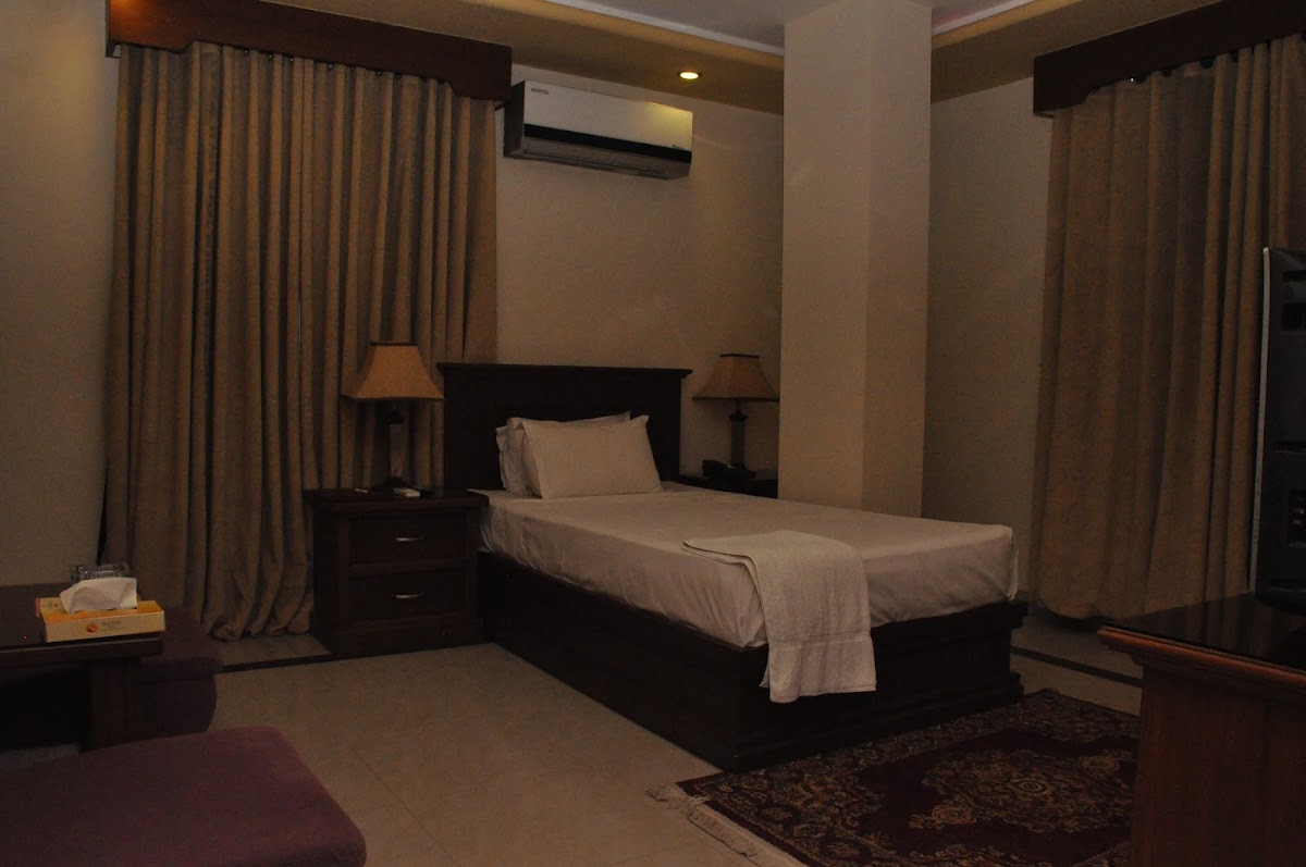 Raj One Hotel — photo 10