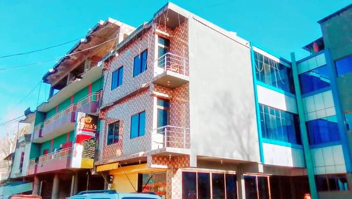 Urwa Hotel & Restaurent