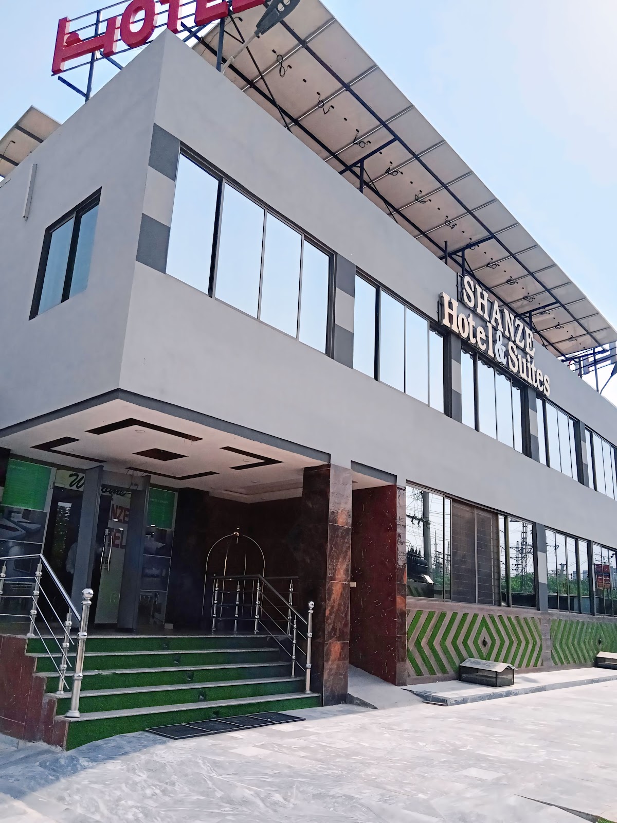 Shanze Hotel & Suites - coed hostel in Lahore, Punjab