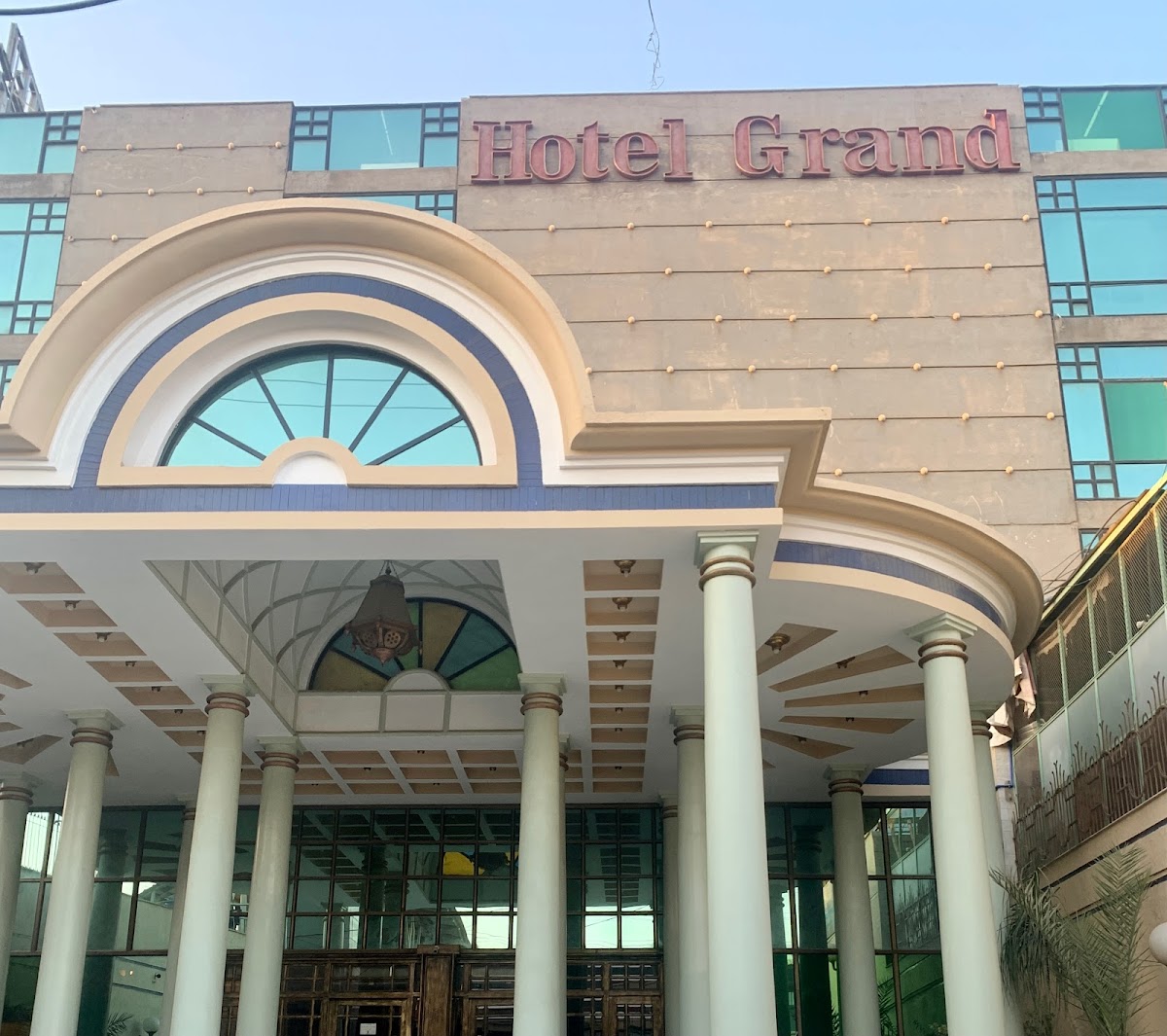 Hotel Grand