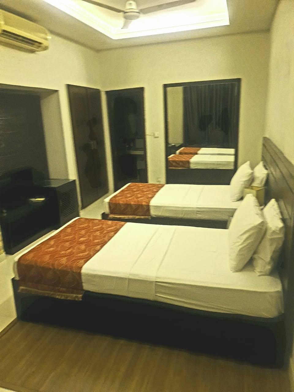 Executive Palace Guest House — photo 6
