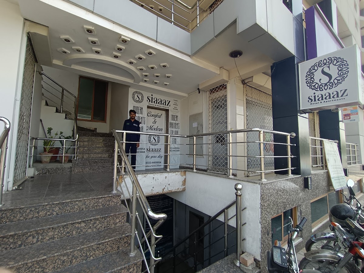 Siaaaz Hotel and Apartments