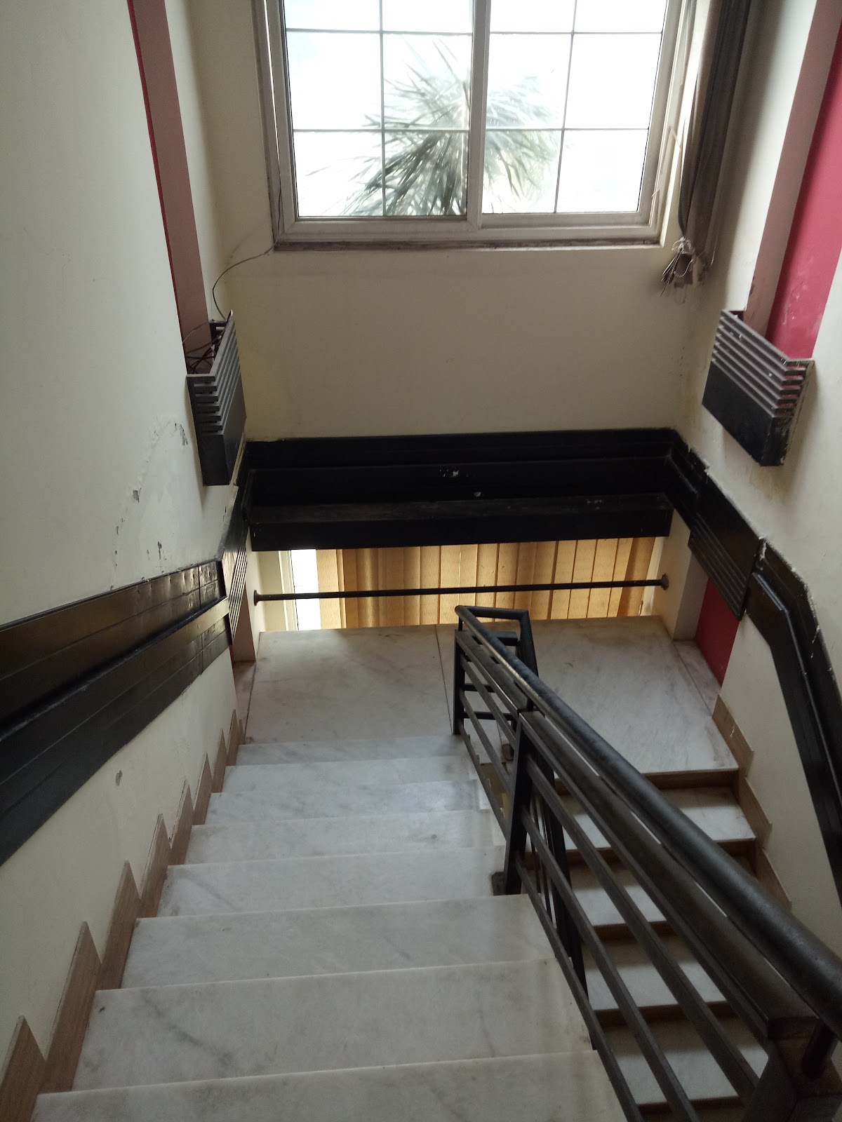 Students Girls Hostel islamabad I-8/2 — photo 10