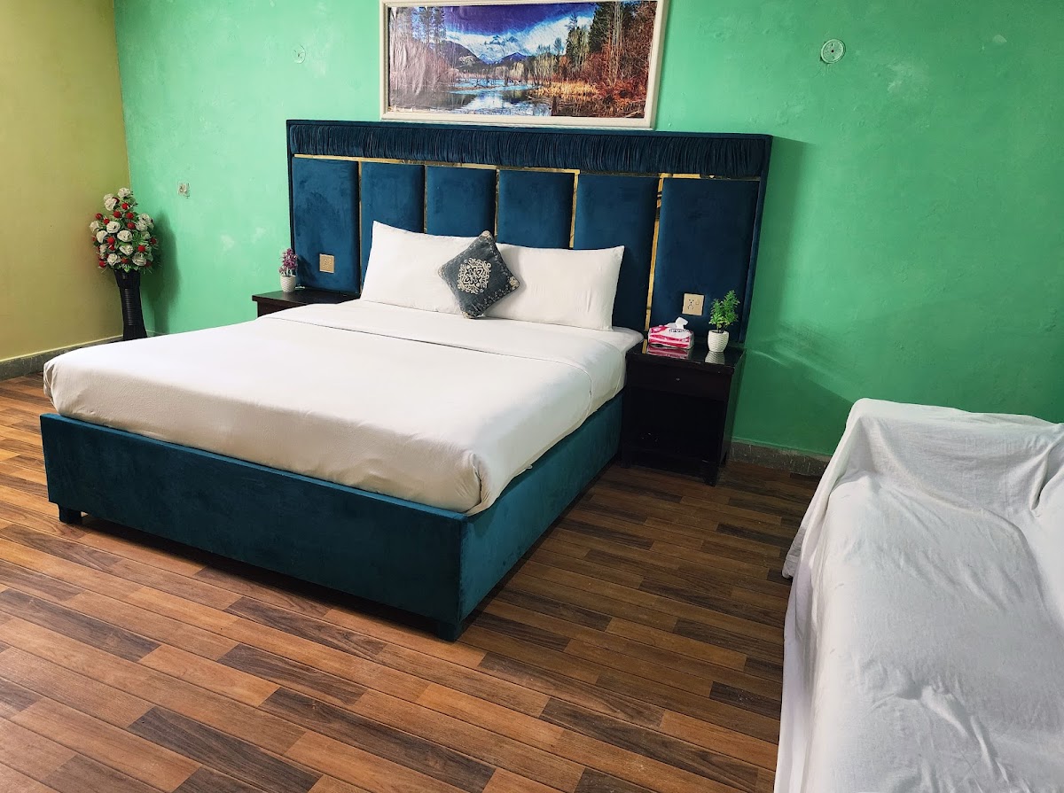 Falcon Hotel — photo 10