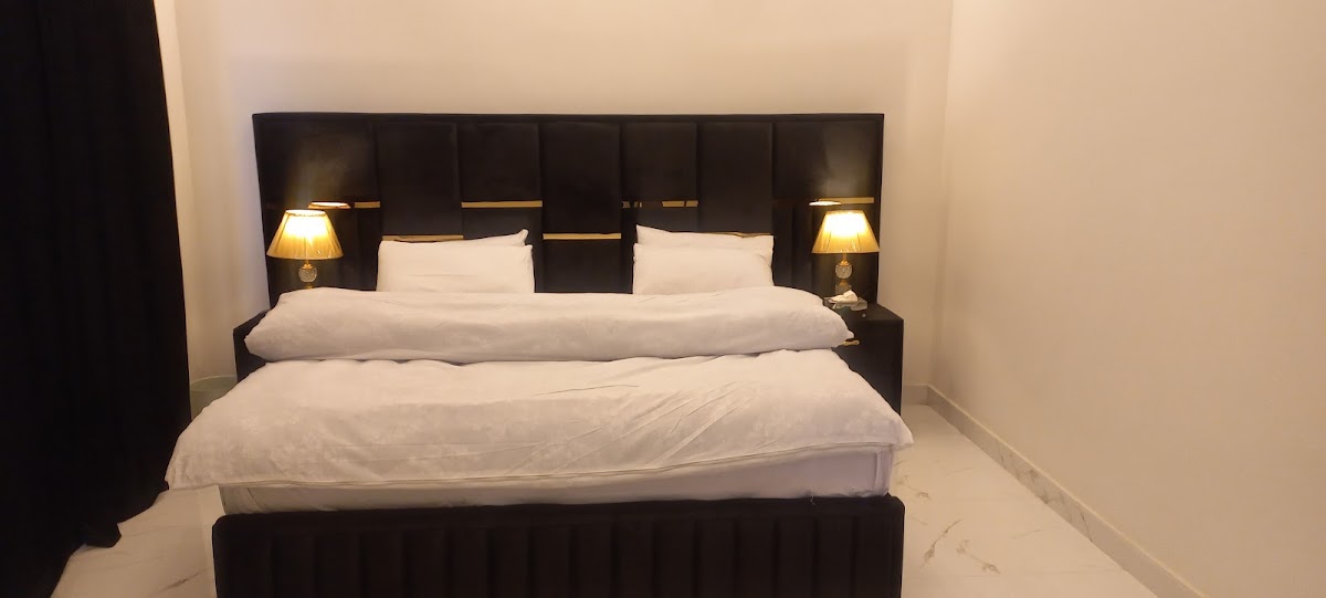 Royal Villa's DHA - coed hostel in Lahore, Punjab