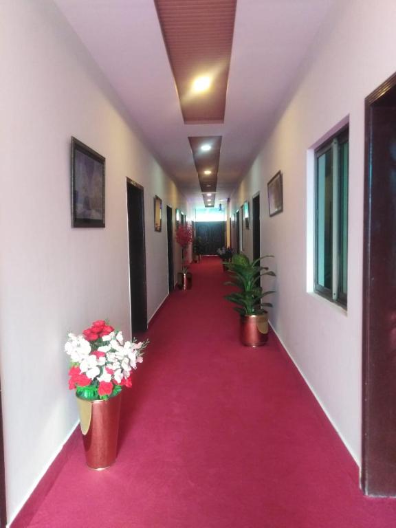 Royalton Inn Hotel - Gulberg — photo 6