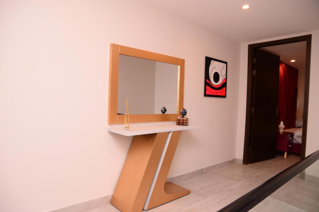 Tom's Luxury - Hotel Apartments in Peshawar — photo 10