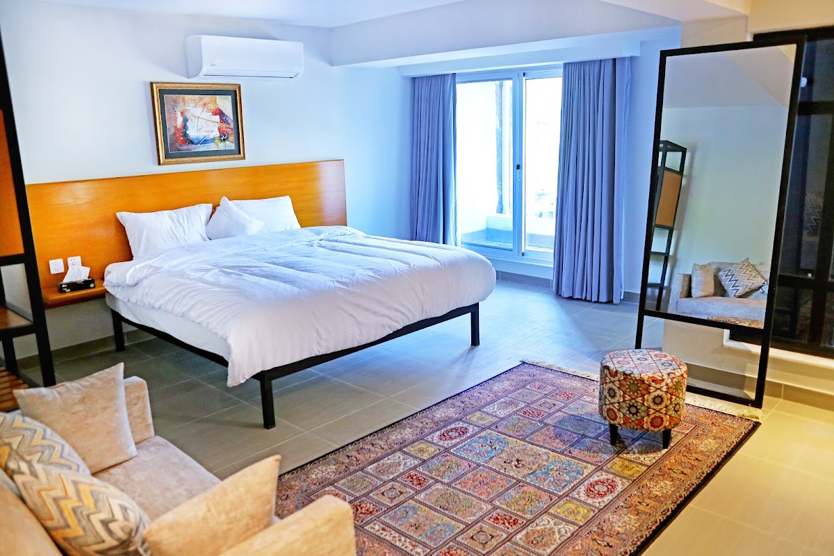 The Avenue hotel — photo 6