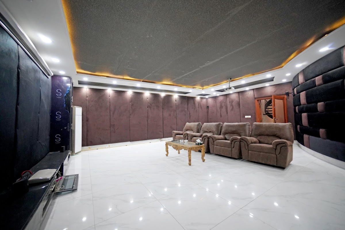 Pine Villa Event Complex — photo 9