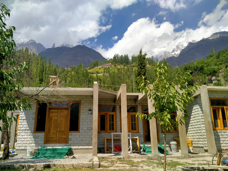 Lady Finger Guest House and Lodge - boys hostel in Karimabad, Gilgit-Baltistan