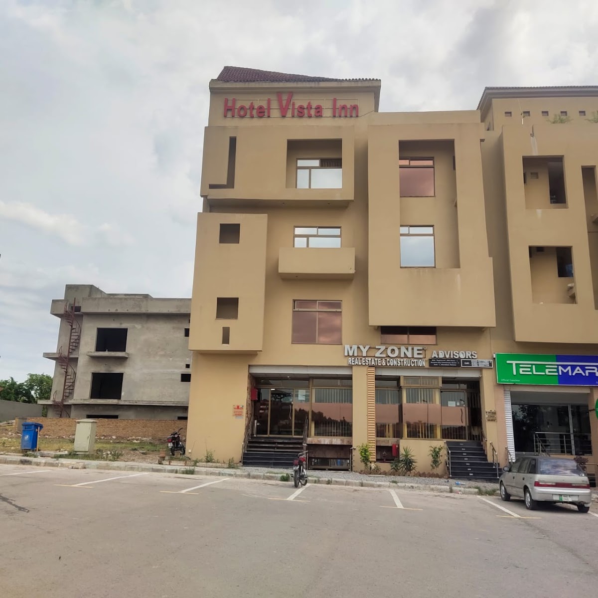 Hotel Vista Inn - coed hostel in Islamabad, Capital Territory
