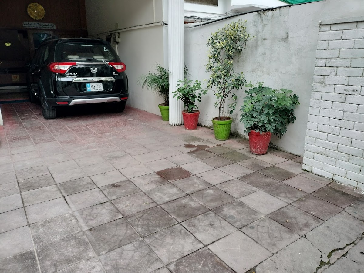SAFARSTAY GUEST HOUSE — photo 10