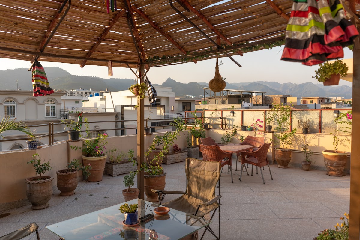 Coyote Den Travelers Hostel Islamabad
