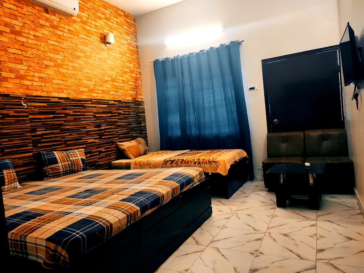 Guest House in Comfy karachi