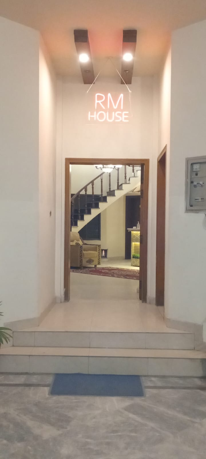 RM Guest House — photo 8
