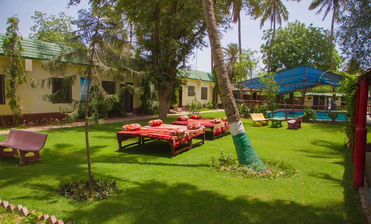 Coco Farmhouse