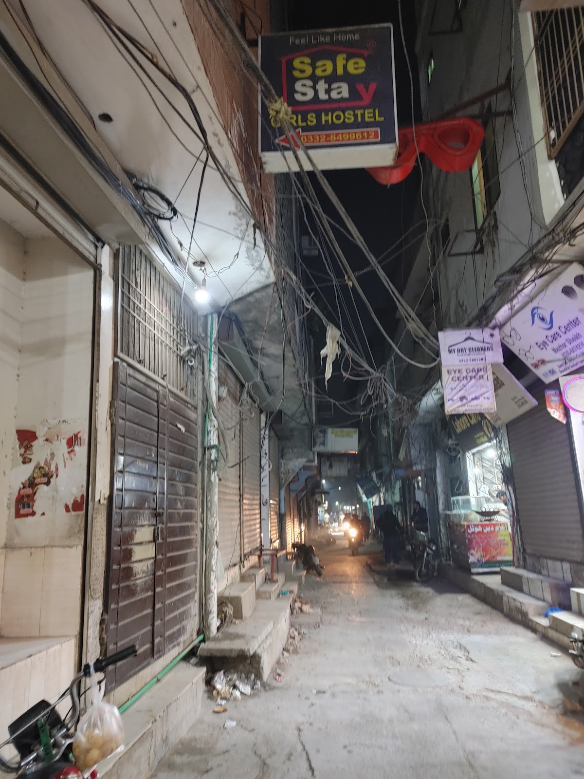 Safe Stay Girls Hostel - girls hostel in Lahore, Punjab