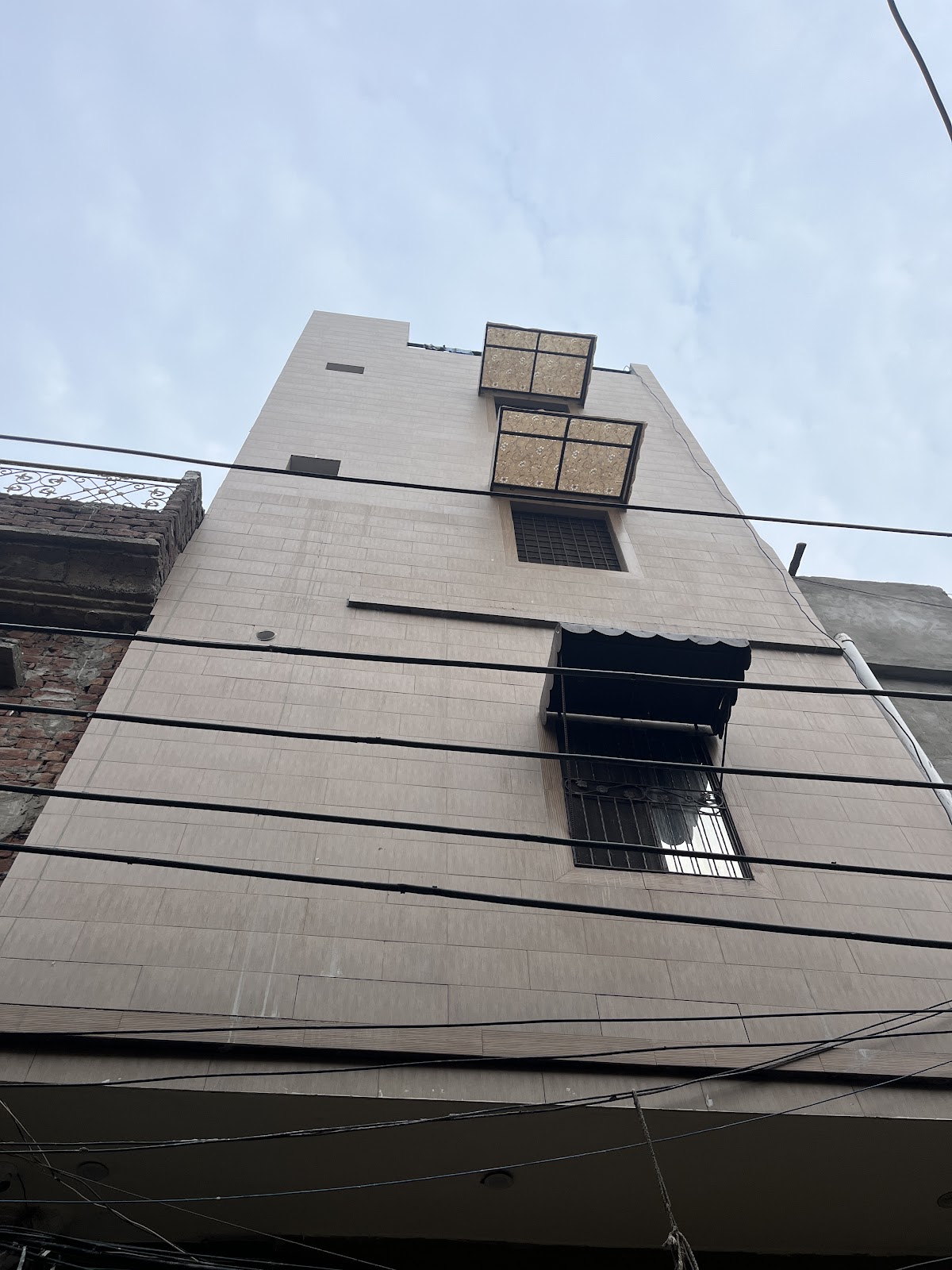 GreyHouse Girls Hostel