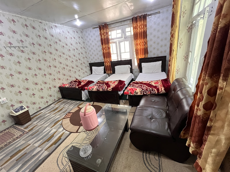 Rama Midway Guest House Astore — photo 7