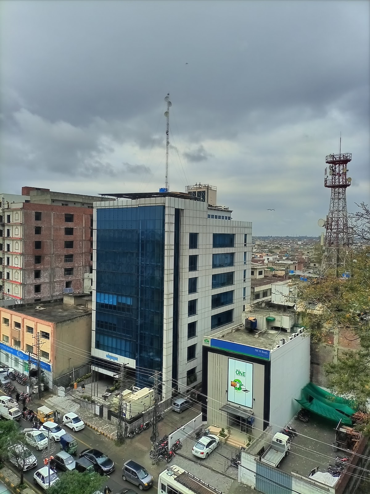 Family Inns Davis Road - coed hostel in Lahore, Punjab