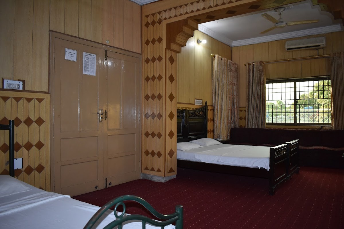 Paramdi international guest house — photo 9